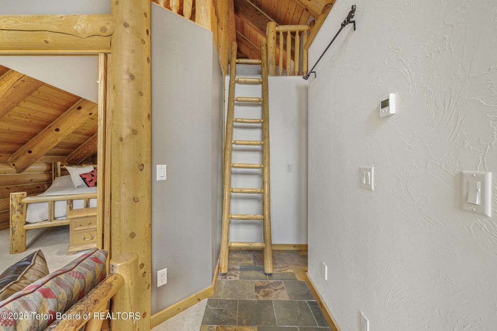 244 BLACK MOUNTAIN Lane, Alpine, WY 83128 photo 59