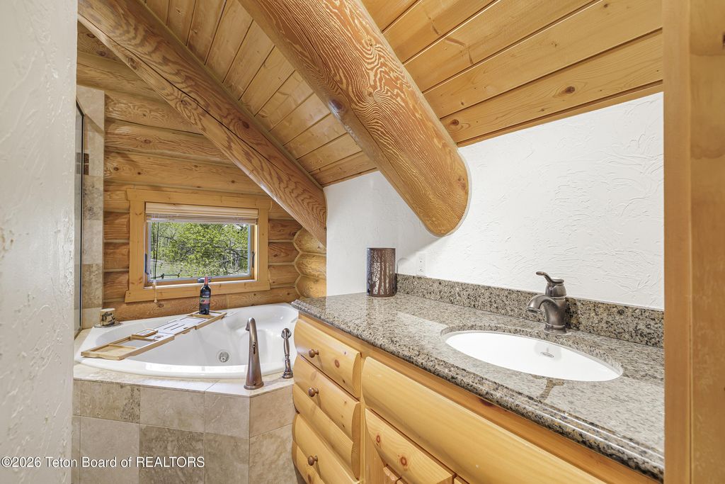 244 BLACK MOUNTAIN Lane, Alpine, WY 83128 photo 63