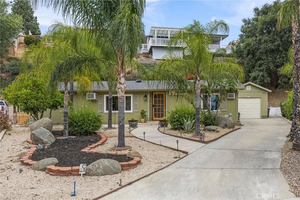 29928 Chip, Canyon Lake, CA 92587