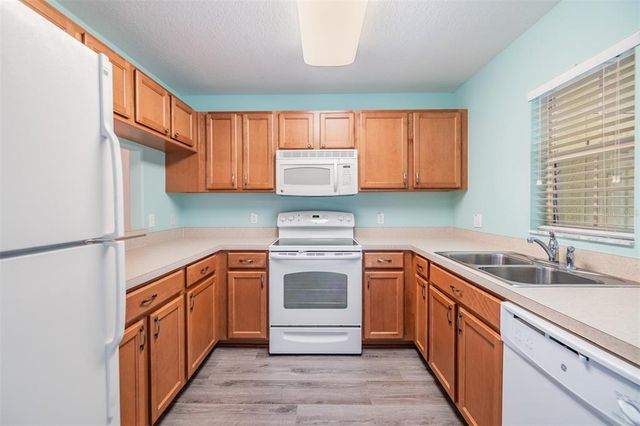 10906 KEYS GATE DRIVE, Riverview, FL 33579