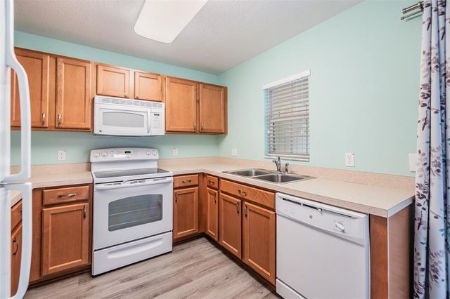10906 KEYS GATE DRIVE, Riverview, FL 33579