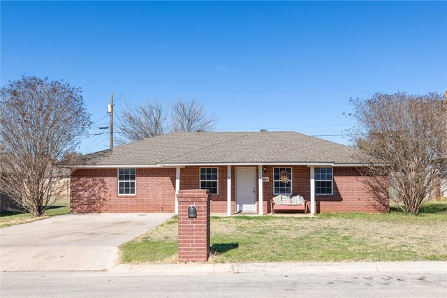 3611 Wagon Wheel Lane, Brownwood, TX 76801