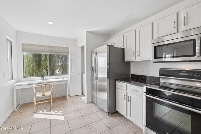 16801 N 94TH Street 2052, Scottsdale, AZ 85260