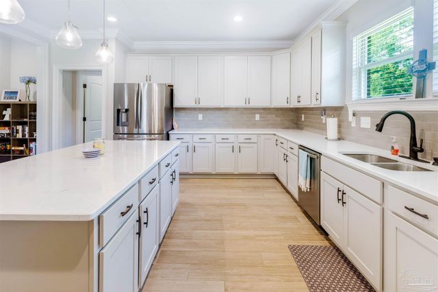 3072 Mountain Laurel Tr, Cantonment, FL 32533