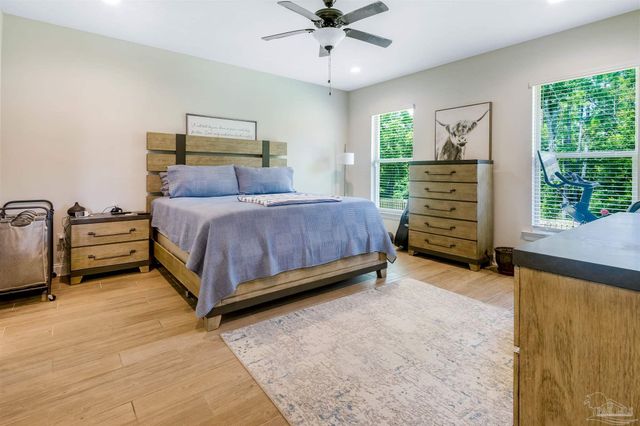 3072 Mountain Laurel Tr, Cantonment, FL 32533