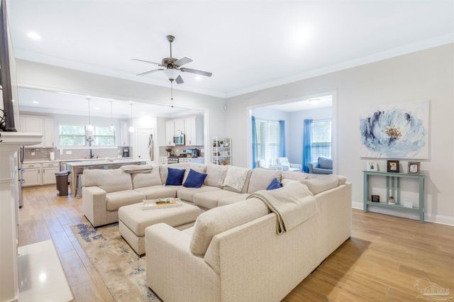 3072 Mountain Laurel Tr, Cantonment, FL 32533