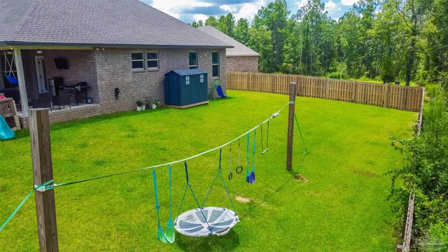 3072 Mountain Laurel Tr, Cantonment, FL 32533