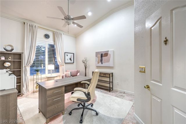 1941 Black Water Court, Las Vegas, NV 89117