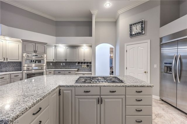 1941 Black Water Court, Las Vegas, NV 89117