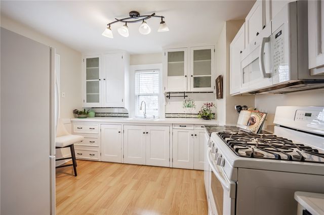 214 Winbourne Road, Rochester, NY 14619