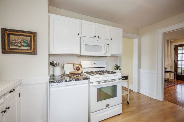 214 Winbourne Road, Rochester, NY 14619