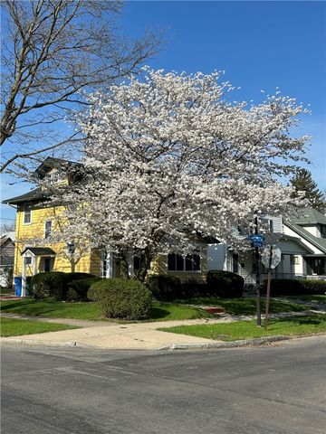 214 Winbourne Road, Rochester, NY 14619