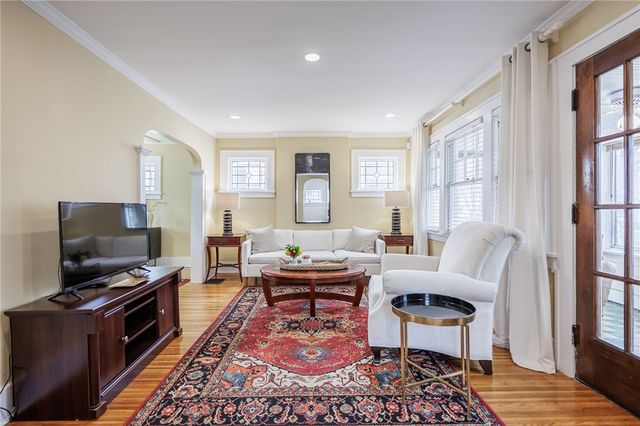 214 Winbourne Road, Rochester, NY 14619