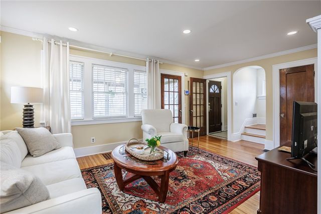 214 Winbourne Road, Rochester, NY 14619