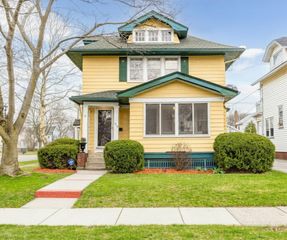 214 Winbourne Road, Rochester, NY 14619