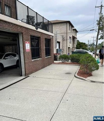 500 Anderson Avenue C0201, Cliffside Park, NJ 07010