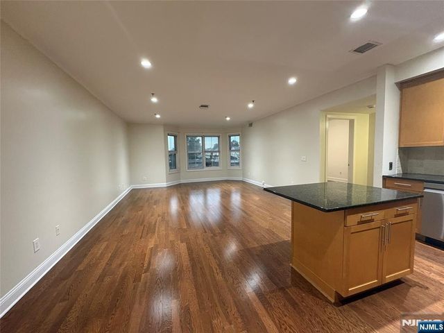 500 Anderson Avenue C0201, Cliffside Park, NJ 07010
