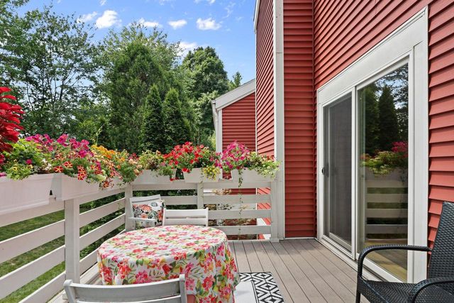 9 Mountain Ash Trail, Madison, WI 53717