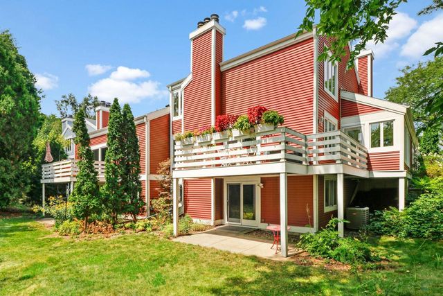 9 Mountain Ash Trail, Madison, WI 53717