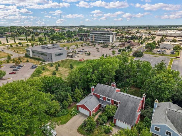 9 Mountain Ash Trail, Madison, WI 53717