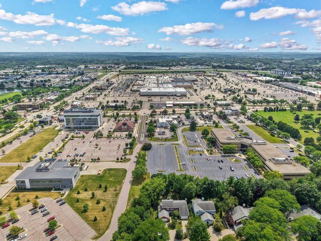 9 Mountain Ash Trail, Madison, WI 53717
