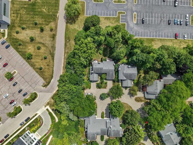 9 Mountain Ash Trail, Madison, WI 53717