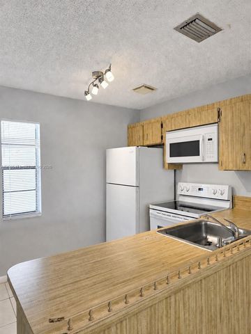 10355 NW 35th St 10355, Coral Springs, FL 33065