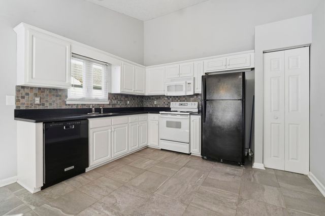 582 Bridgeport Dr., Myrtle Beach, SC 29577