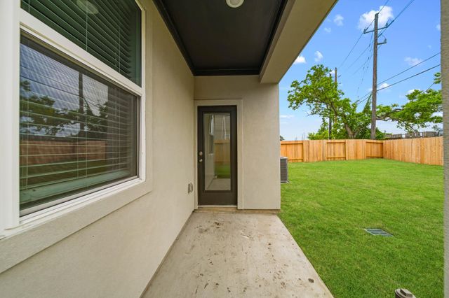 2990 Park Hill Lane, Stafford, TX 77477