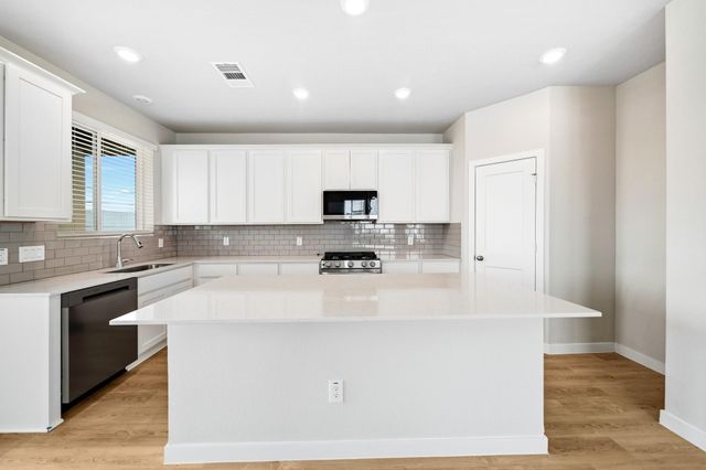 2990 Park Hill Lane, Stafford, TX 77477