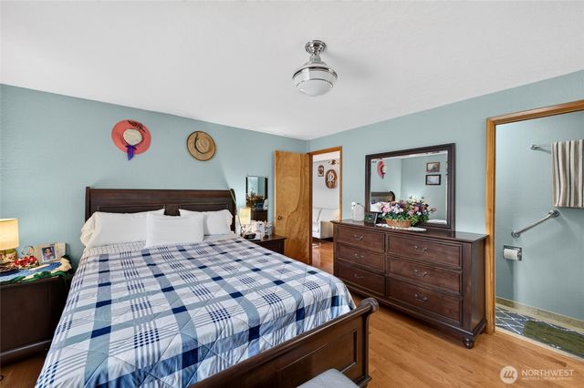 326 4th Avenue SE, Pacific, WA 98047