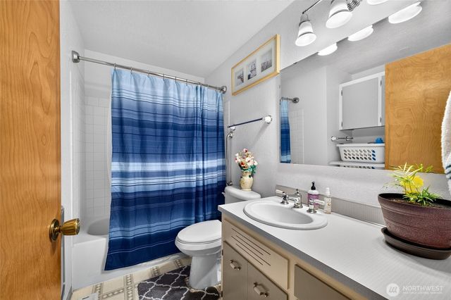 326 4th Avenue SE, Pacific, WA 98047