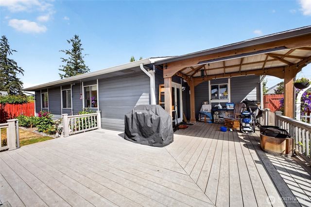 326 4th Avenue SE, Pacific, WA 98047