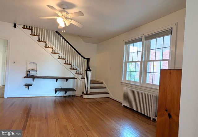 1426 ALEXANDER AVE, Chambersburg, PA 17201