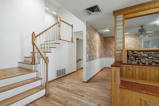 7112 Aztec Road NE, Albuquerque, NM 87110