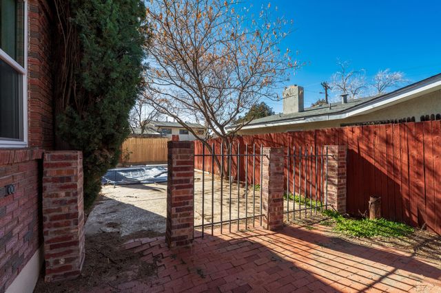 7112 Aztec Road NE, Albuquerque, NM 87110