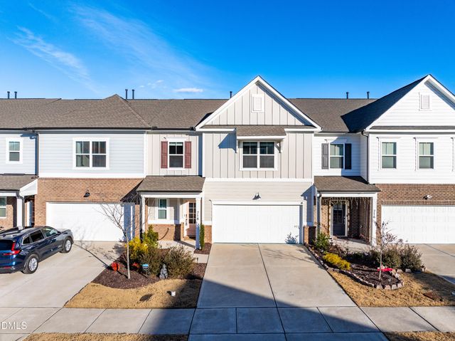 718 Toulouse Court, Cary, NC 27519