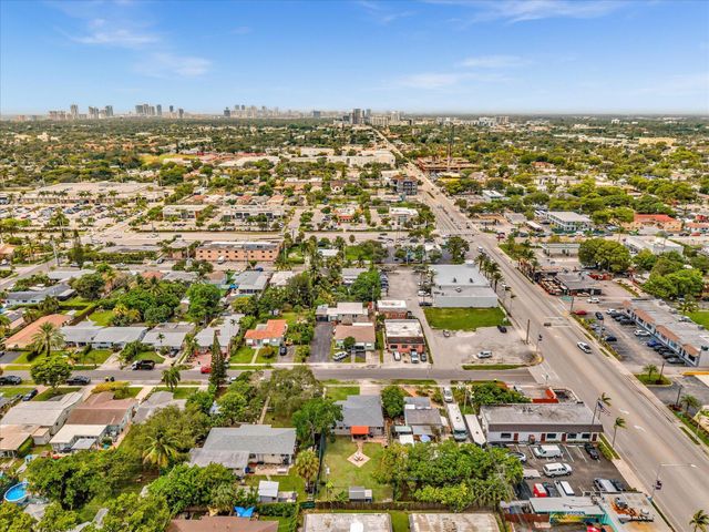 13 SE 14th Street, Dania Beach, FL 33004