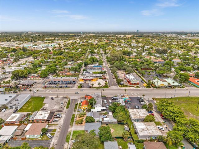 13 SE 14th Street, Dania Beach, FL 33004