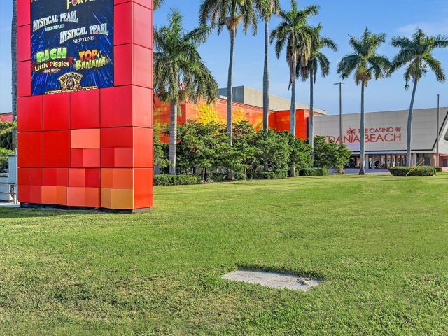 13 SE 14th Street, Dania Beach, FL 33004