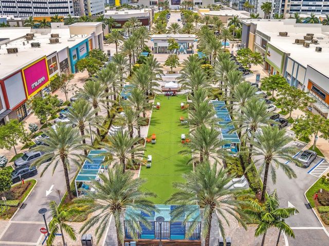 13 SE 14th Street, Dania Beach, FL 33004