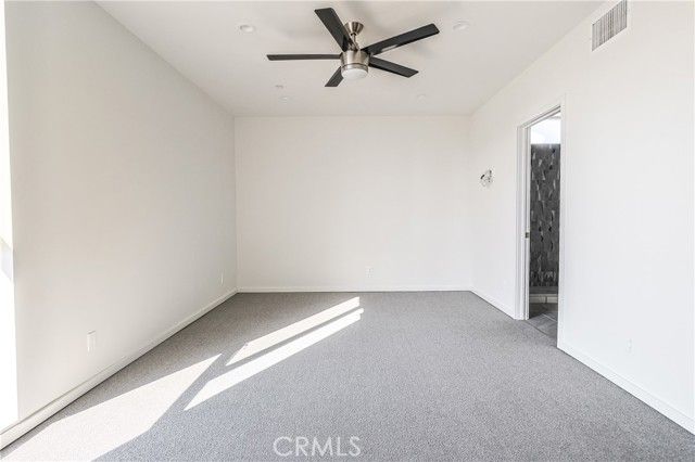 14754 Gilmore Street, Van Nuys (los Angeles), CA 91411