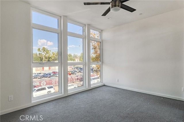 14754 Gilmore Street, Van Nuys (los Angeles), CA 91411