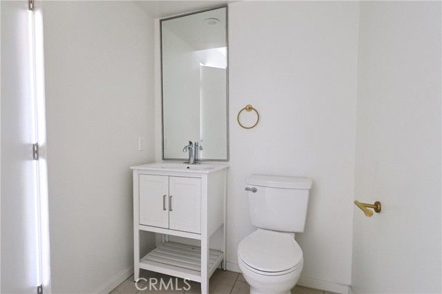 14754 Gilmore Street, Van Nuys (los Angeles), CA 91411