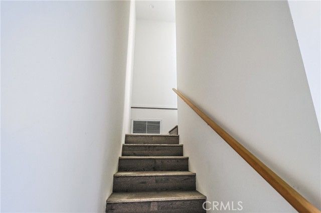 14754 Gilmore Street, Van Nuys (los Angeles), CA 91411