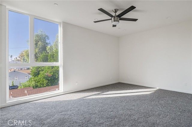 14754 Gilmore Street, Van Nuys (los Angeles), CA 91411