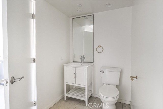 14754 Gilmore Street, Van Nuys (los Angeles), CA 91411