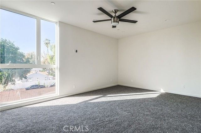 14754 Gilmore Street, Van Nuys (los Angeles), CA 91411