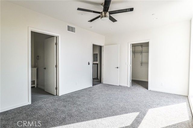 14754 Gilmore Street, Van Nuys (los Angeles), CA 91411