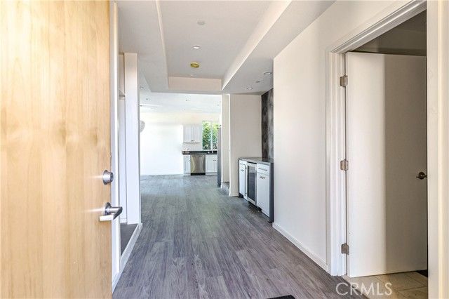 14754 Gilmore Street, Van Nuys (los Angeles), CA 91411